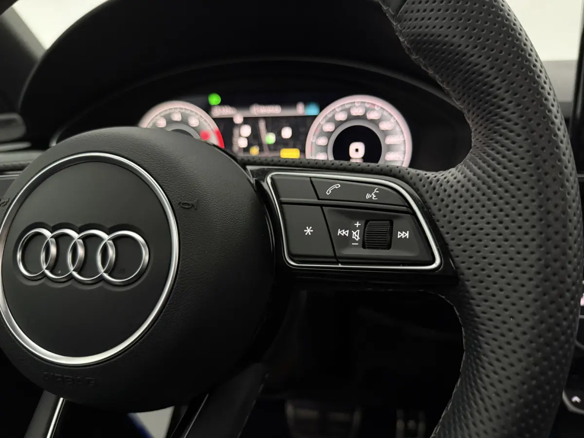 35 TFSI S-Line Competition | Black Edition | Pano | Camera | Virtual | Sfeer | Trekhaak | Carplay | Parkeersens.