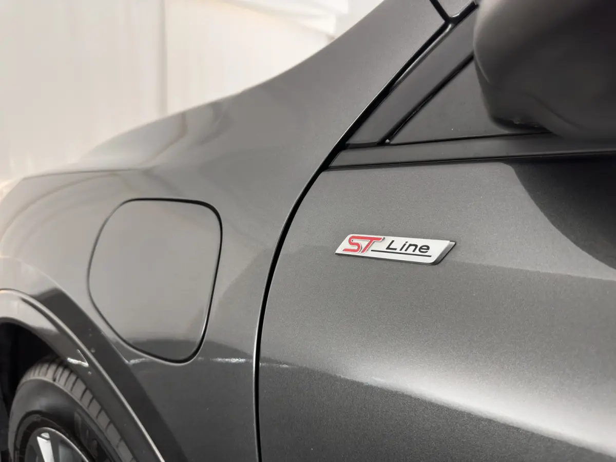 2.5 PHEV ST-Line (Plug-In) {SoH-86%} (INCL-BTW) Aut. *DIGI-COCKPIT | ADAPTIVE-CRUISE | BLINDSPOT | FULL-LED | KEYLESS | DAB | CARPLAY | NAVI-FULLMAP | HEATED-SPORTSEATS | PRIVACY-GLASS | 18"