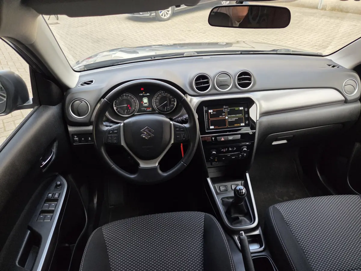 1.0 Boosterjet Select /Stoelverwarming/ Apple carplay -Android auto/ Cruise control/Camera/ Rijklaarprijs!