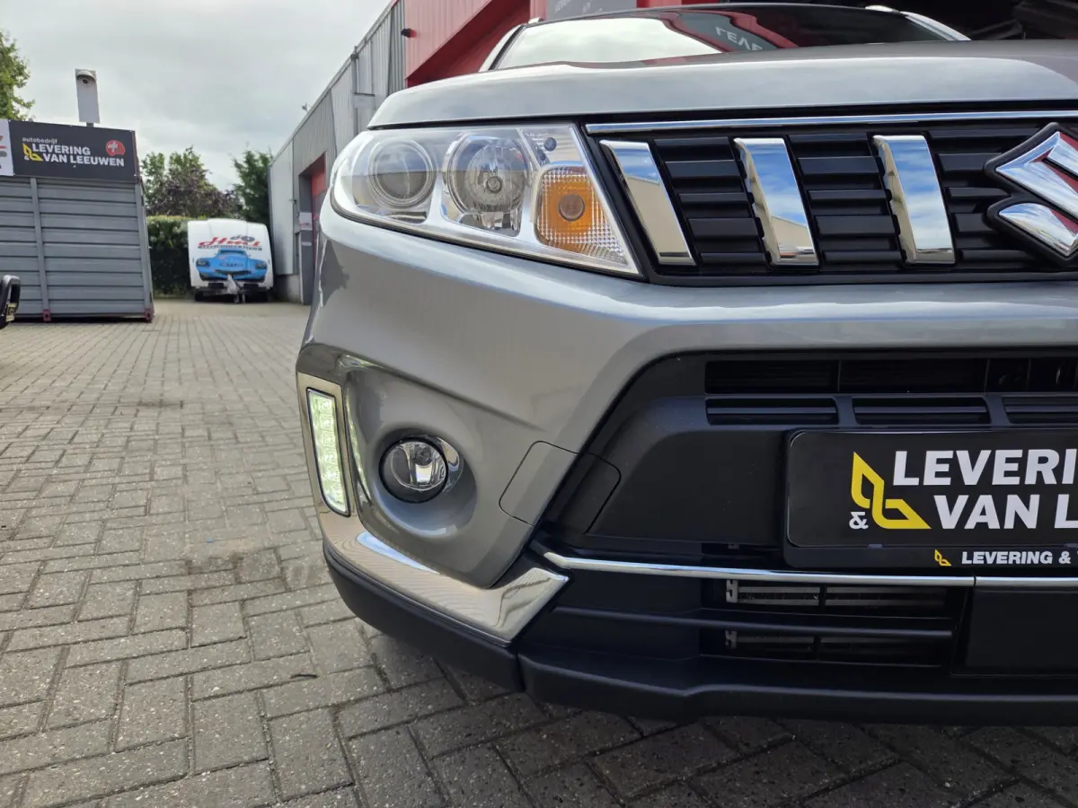 1.0 Boosterjet Select /Stoelverwarming/ Apple carplay -Android auto/ Cruise control/Camera/ Rijklaarprijs!