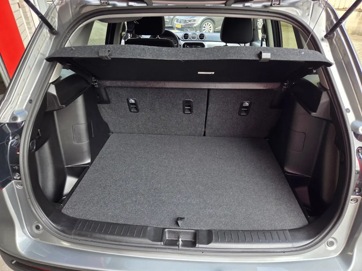 1.0 Boosterjet Select /Stoelverwarming/ Apple carplay -Android auto/ Cruise control/Camera/ Rijklaarprijs!