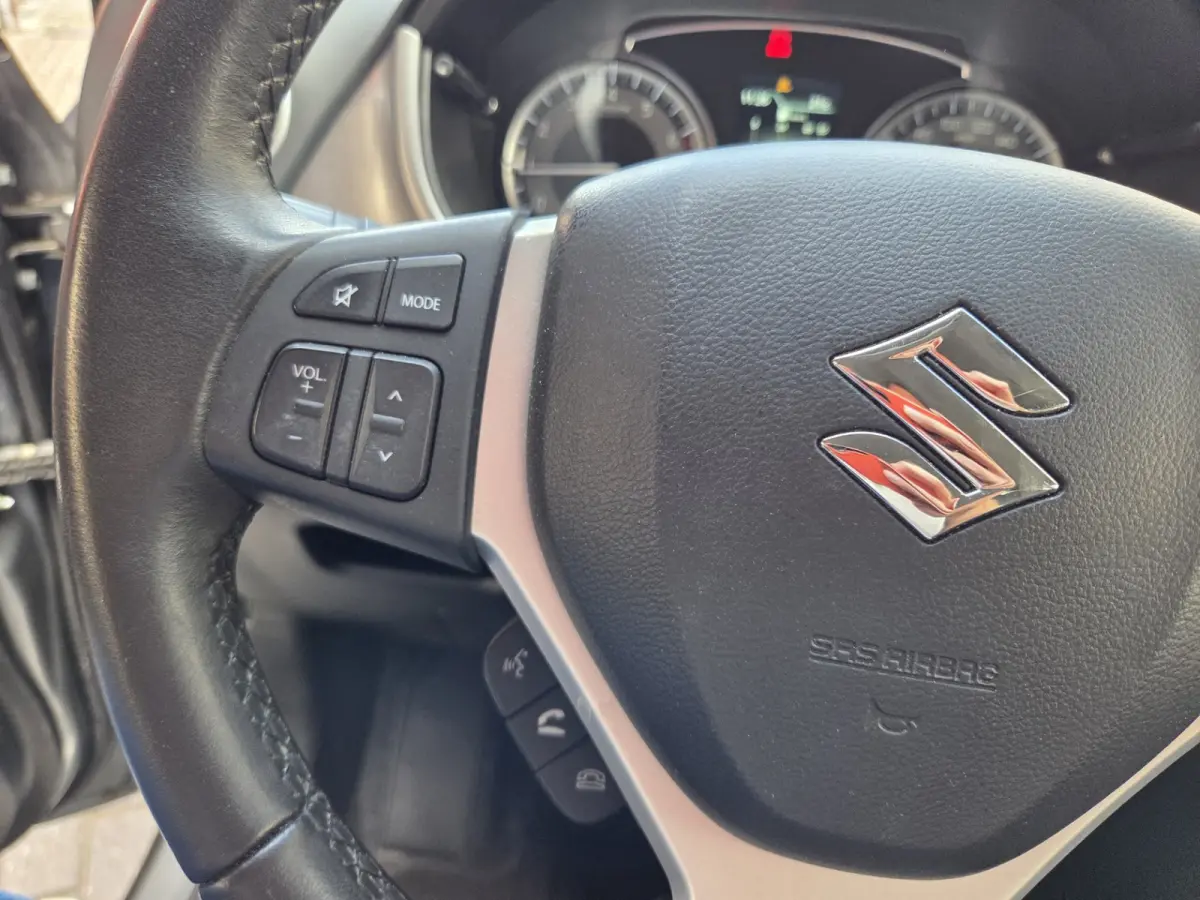 1.0 Boosterjet Select /Stoelverwarming/ Apple carplay -Android auto/ Cruise control/Camera/ Rijklaarprijs!