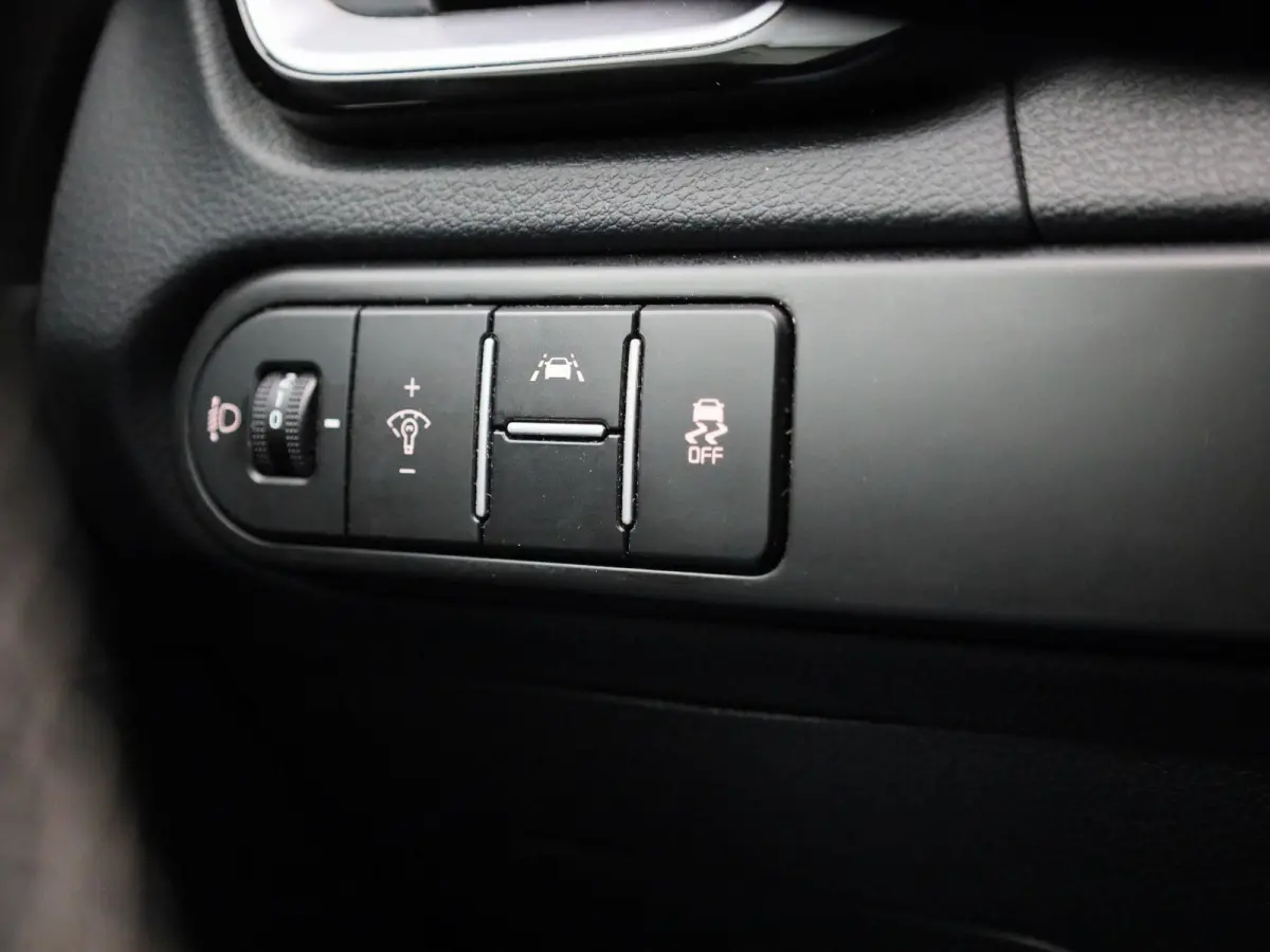 1.0 T-GDi GT-Line Business Edition | Apple Carplay / Android Auto | Camera | Navigatie | Keyless | Stoel/Stuurverwarming |