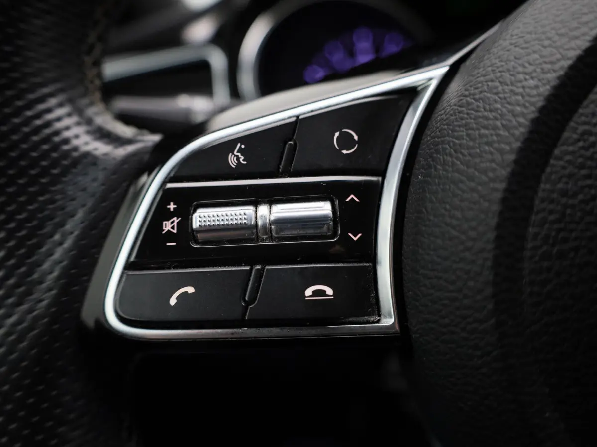 1.0 T-GDi GT-Line Business Edition | Apple Carplay / Android Auto | Camera | Navigatie | Keyless | Stoel/Stuurverwarming |