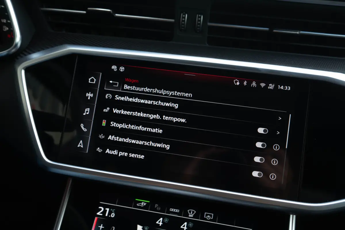 50 TFSI e Quattro / Head-Up Display/ Bang & Olufsen Sound System/ Cruise Control/ Panoramadak/ 220kW (300PK)