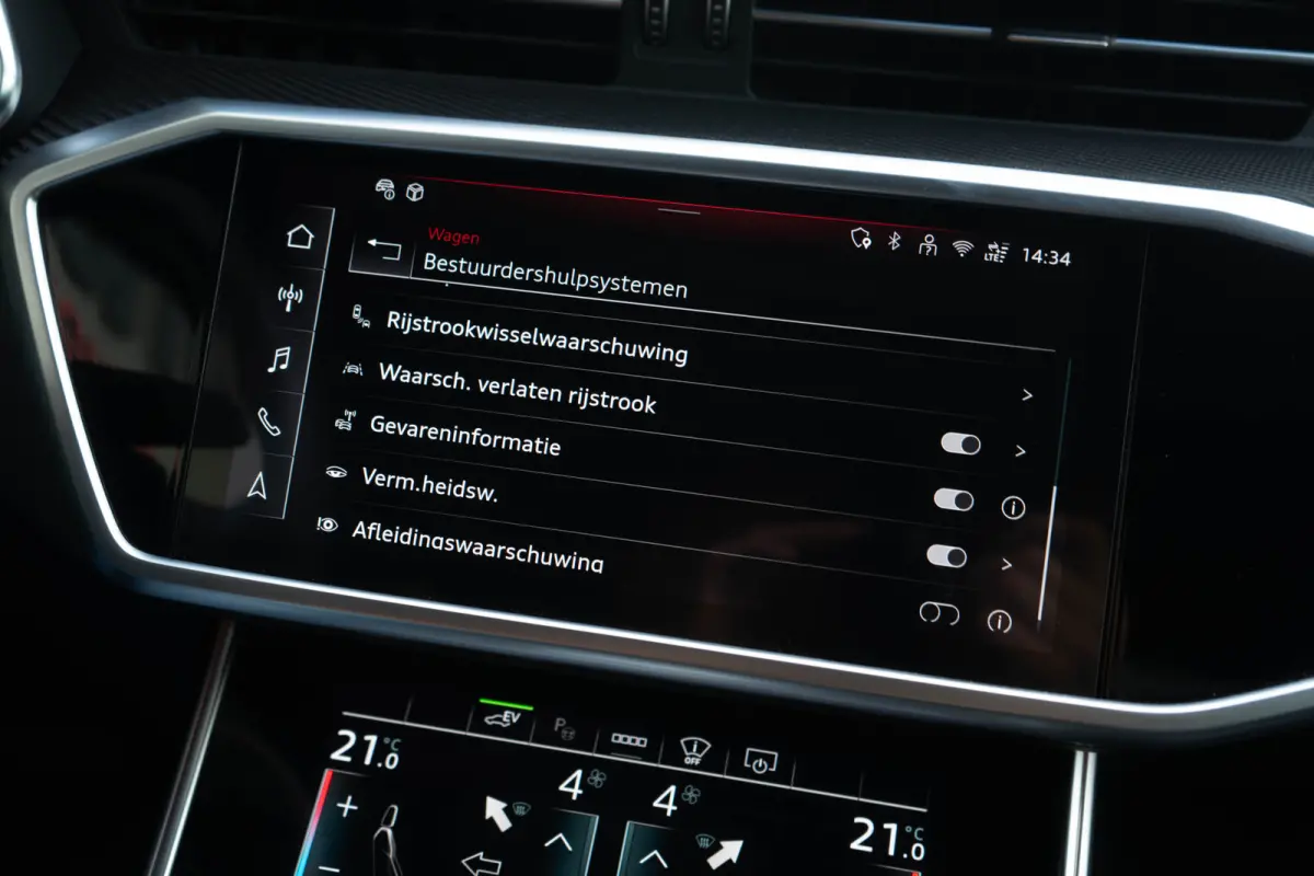 50 TFSI e Quattro / Head-Up Display/ Bang & Olufsen Sound System/ Cruise Control/ Panoramadak/ 220kW (300PK)