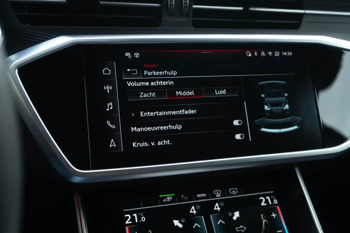 50 TFSI e Quattro / Head-Up Display/ Bang & Olufsen Sound System/ Cruise Control/ Panoramadak/ 220kW (300PK)