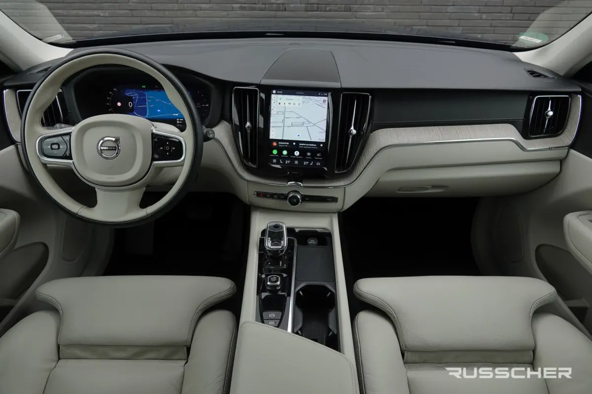 2.0 T8 456Pk Aut. | Plug-in hybrid | Inscription | AWD | Panoramadak | Trekhaak | 21'' | Denim Blue