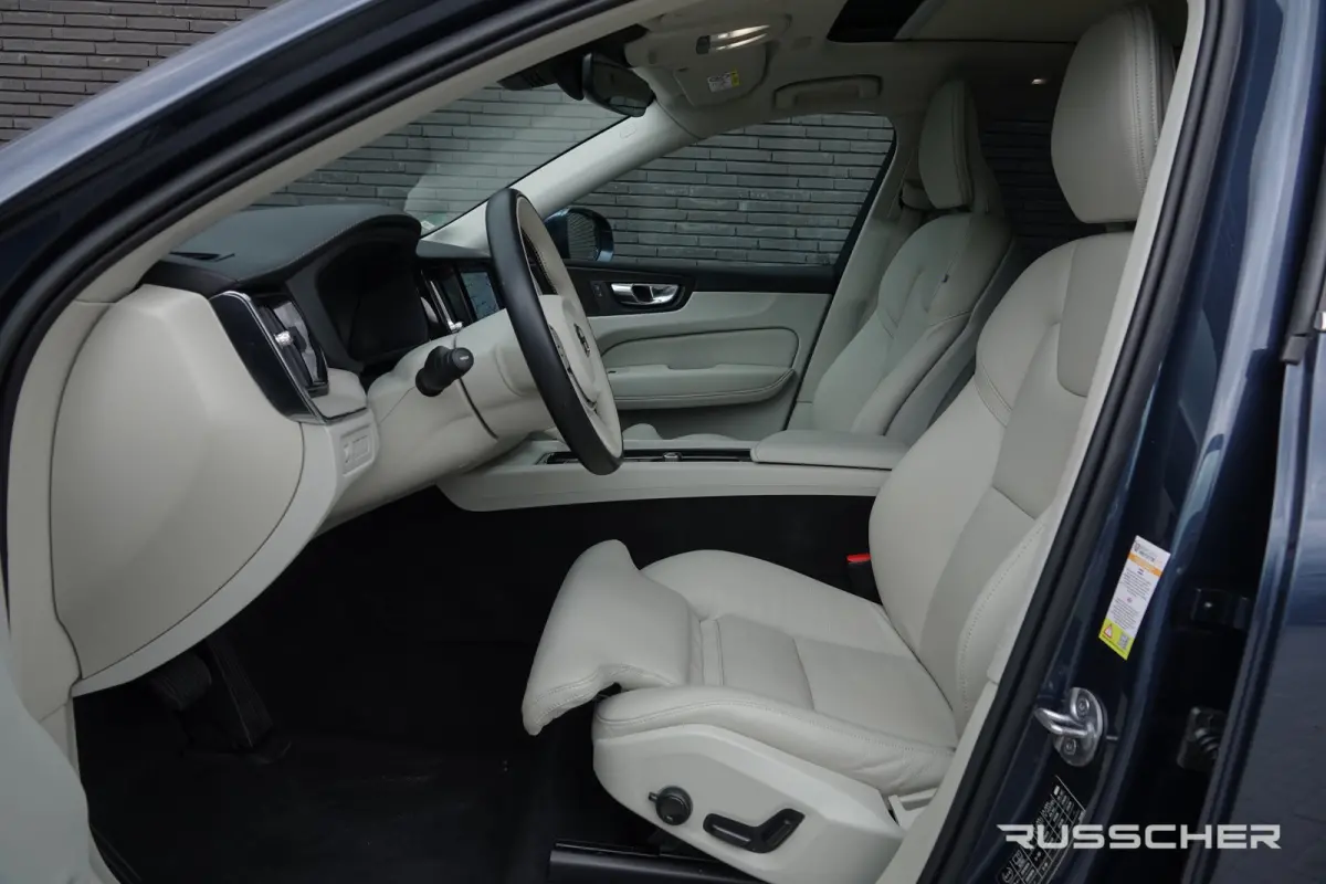 2.0 T8 456Pk Aut. | Plug-in hybrid | Inscription | AWD | Panoramadak | Trekhaak | 21'' | Denim Blue
