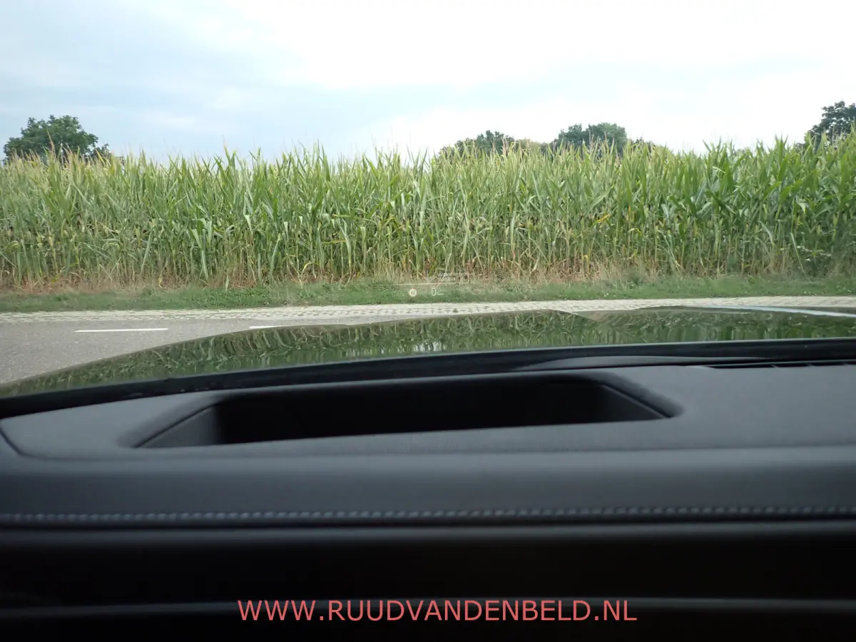 eDrive 106 kWh !! EX BTW 53.636 !! SOH 94% / HEAD-UP / SOFT-CLOSE / ACTIVE-STEERING / 360*