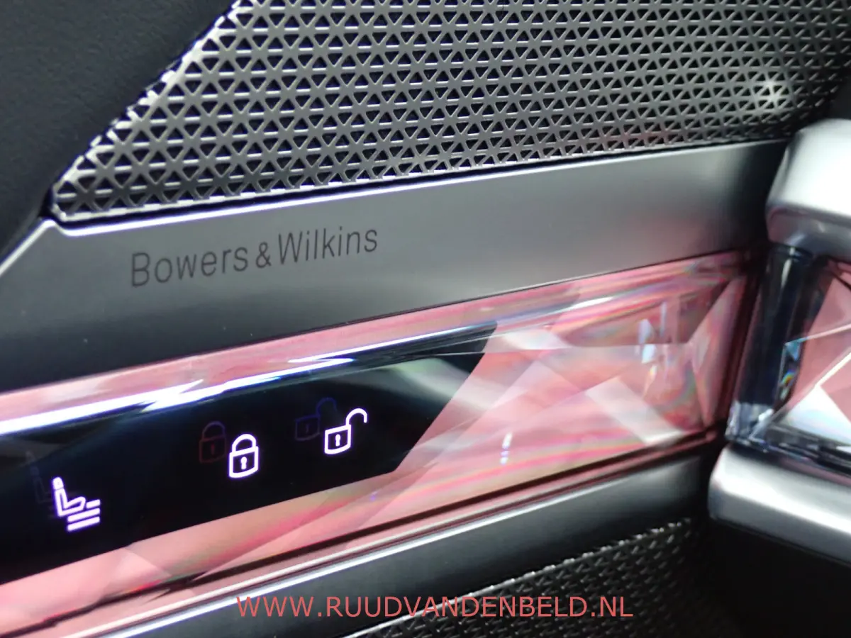 eDrive 106 kWh !! EX BTW 53.636 !! SOH 94% / HEAD-UP / SOFT-CLOSE / ACTIVE-STEERING / 360*