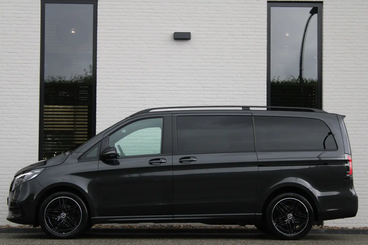 300d / Exclusive / AMG / DC / 4-Matic / Elec Stoelen / 360 Cam / Burmester / Vol Opties / NIEUWSTAAT.