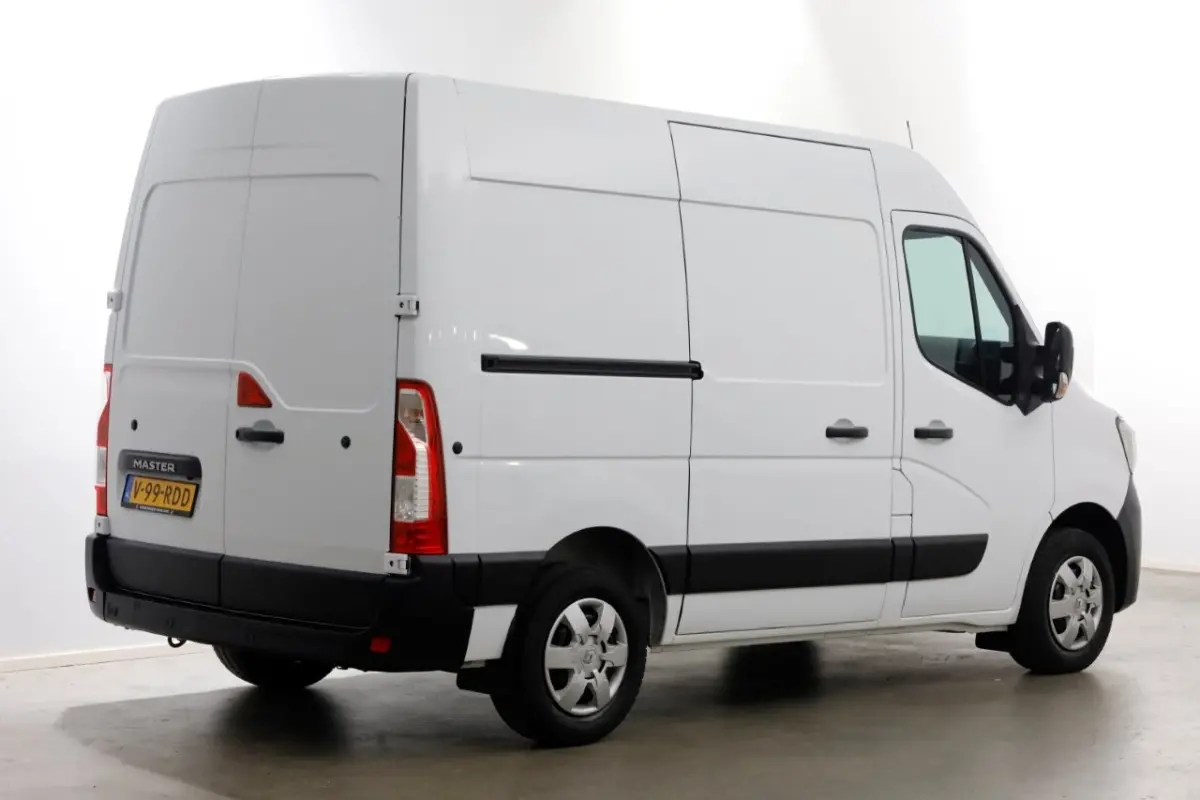 T33 2.3 dCi 150pk L1H2 Automaat Energy Comfort Airco/Navi/Camera 07-2022