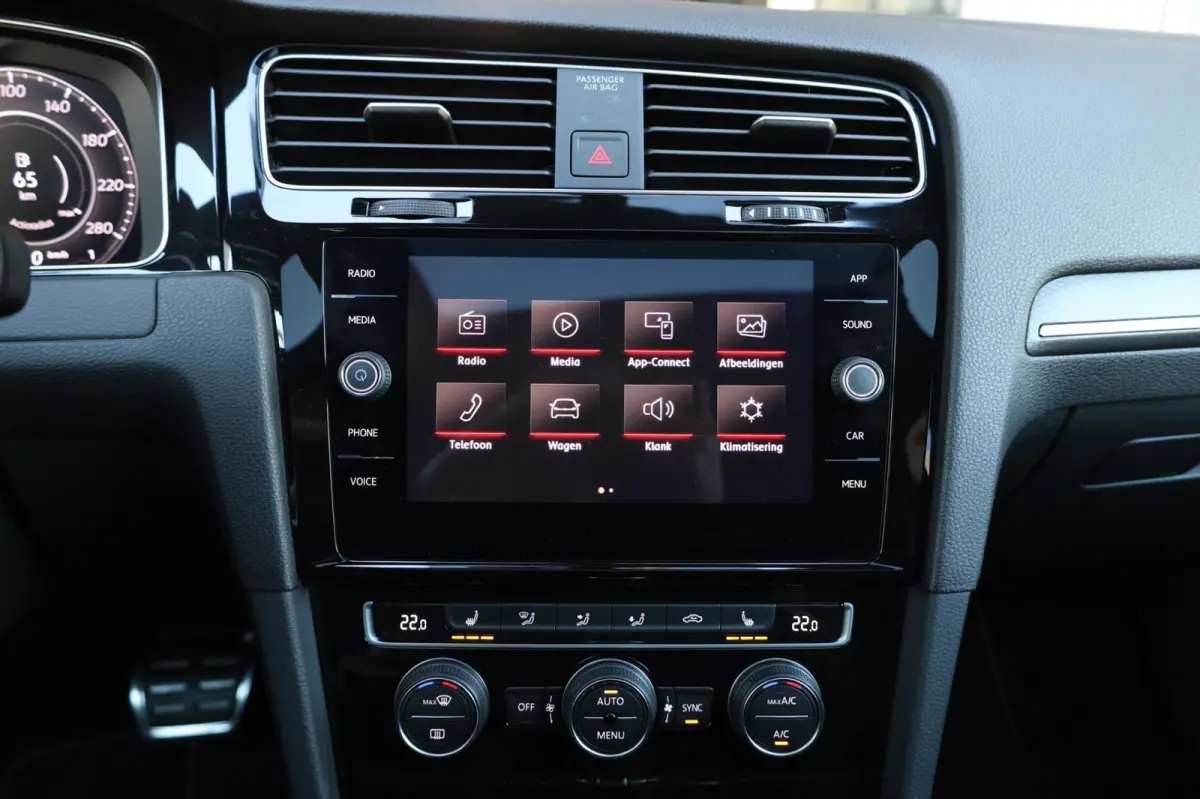 2.0 TSI GTI Performance LED/VIRTUAL/S.VERWARMING/19" LMV/ACC/ECC/LINE/12 MDN GARANTIE!