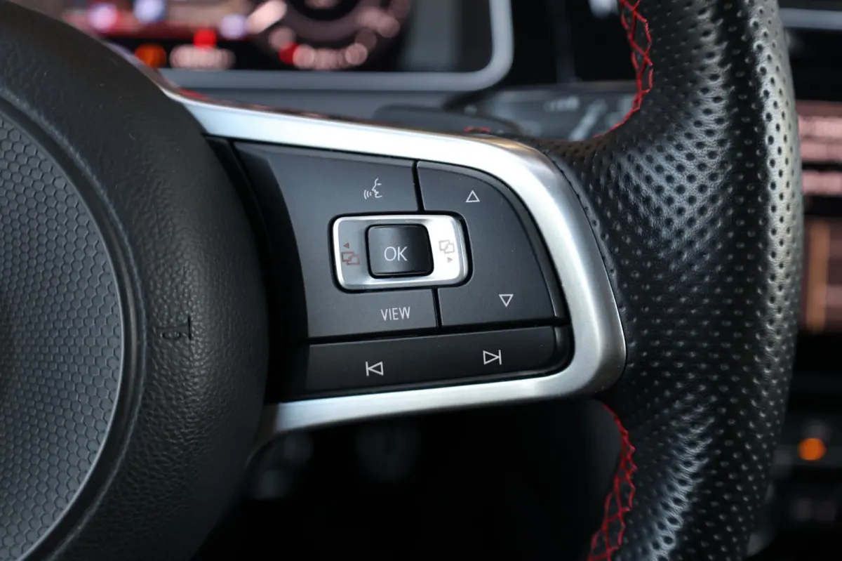 2.0 TSI GTI Performance LED/VIRTUAL/S.VERWARMING/19" LMV/ACC/ECC/LINE/12 MDN GARANTIE!