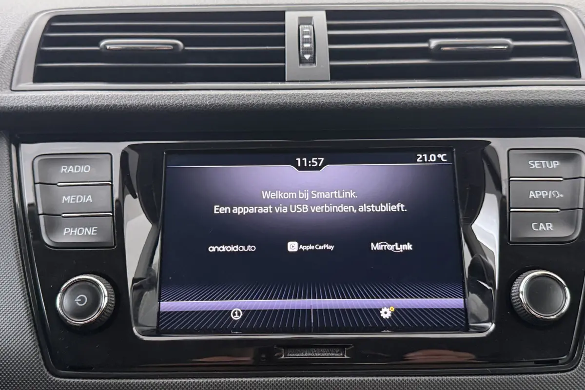 1.0 96 PK TSI Business Carplay Adapt.Cruise Park.sens