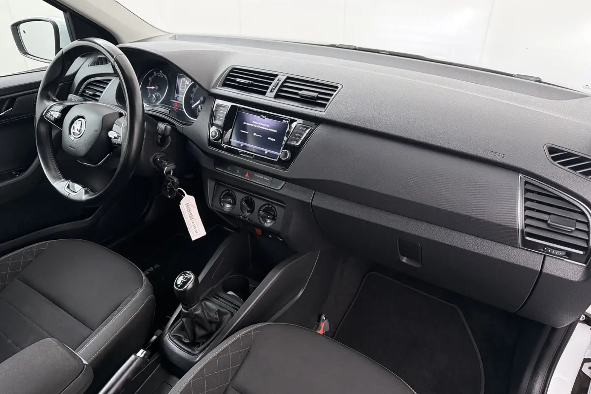 1.0 96 PK TSI Business Carplay Adapt.Cruise Park.sens