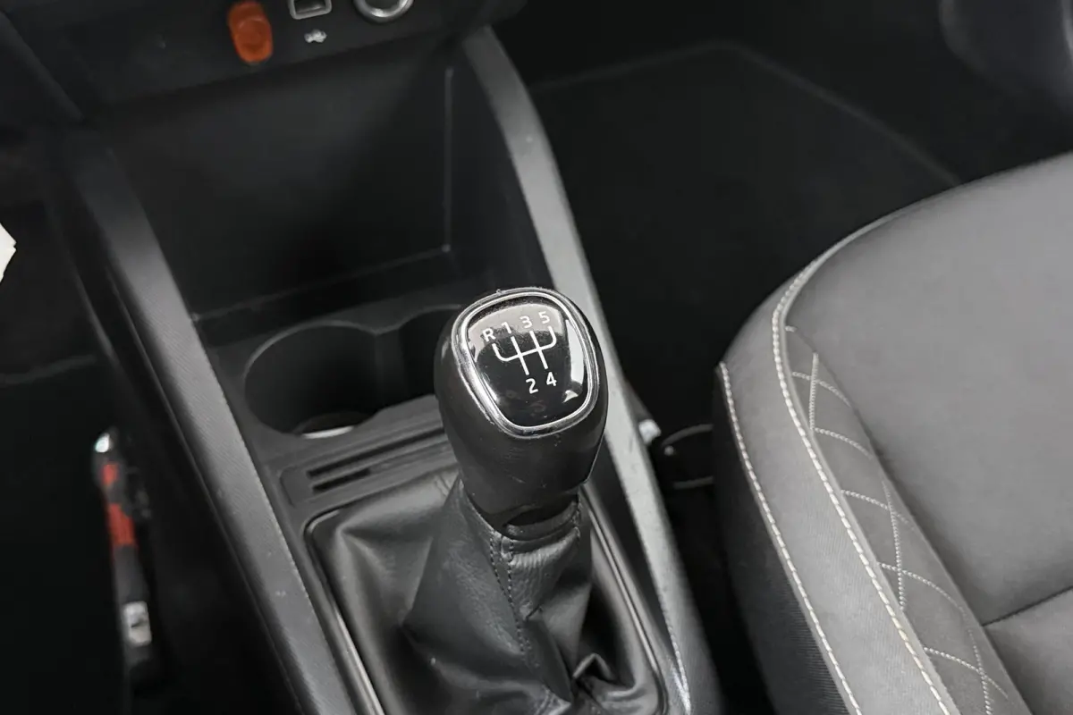 1.0 96 PK TSI Business Carplay Adapt.Cruise Park.sens