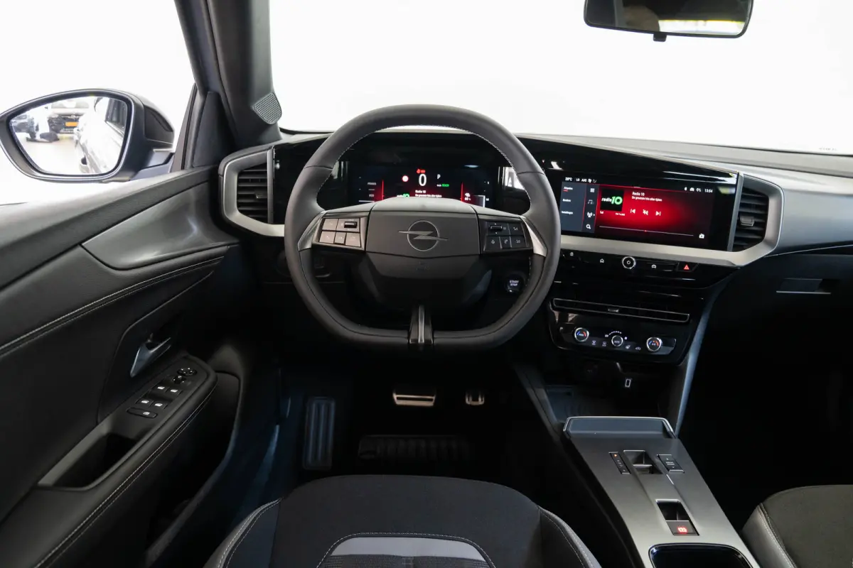 GS 54 kWh | SOH 97% | Navigatie | Camera | Adaptive Cruise | LED Matrix Koplampen | Apple Carplay & Android Auto |