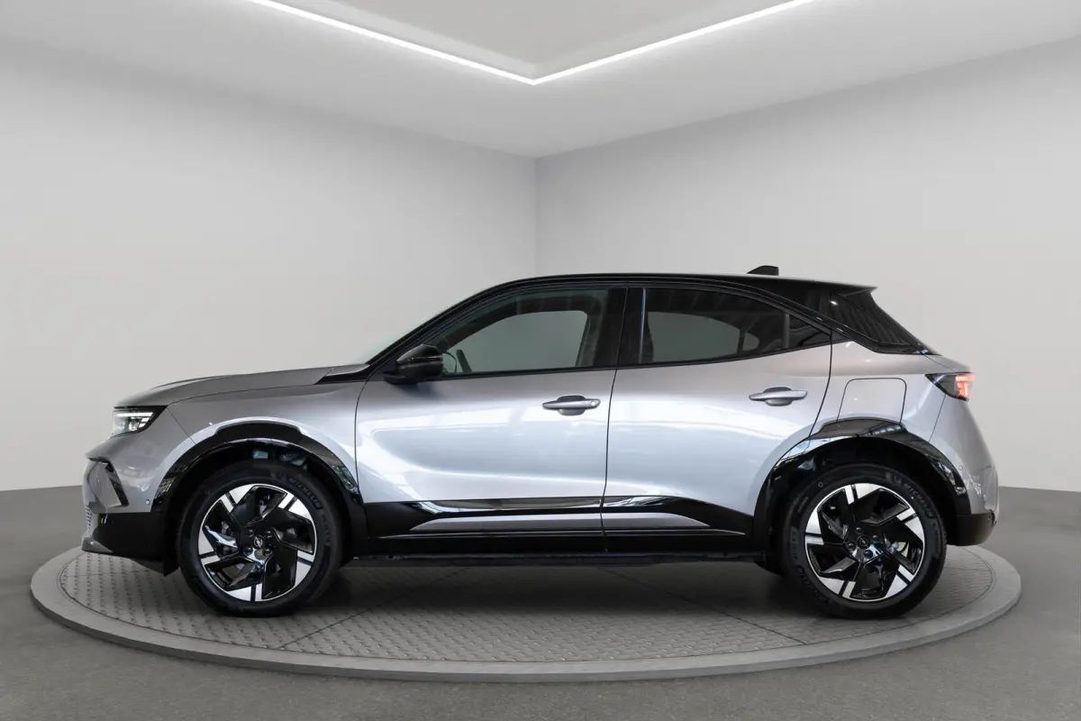 GS 54 kWh | SOH 97% | Navigatie | Camera | Adaptive Cruise | LED Matrix Koplampen | Apple Carplay & Android Auto |