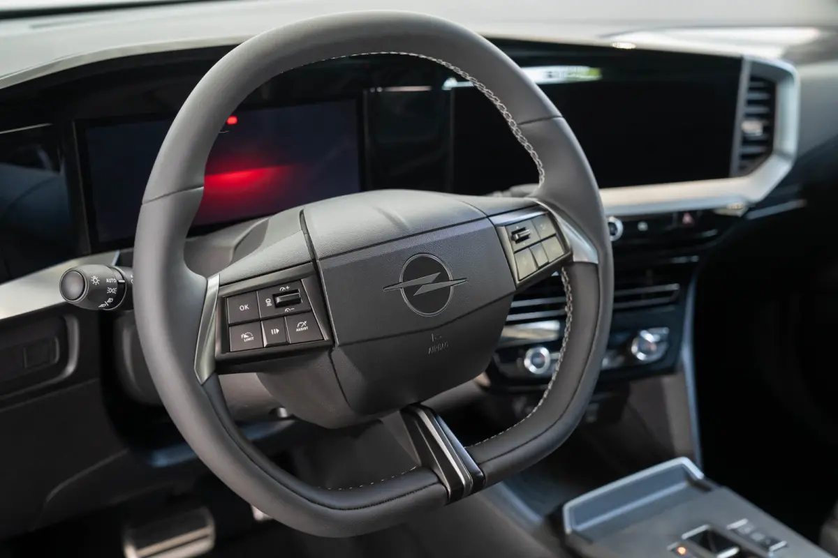 GS 54 kWh | SOH 97% | Navigatie | Camera | Adaptive Cruise | LED Matrix Koplampen | Apple Carplay & Android Auto |