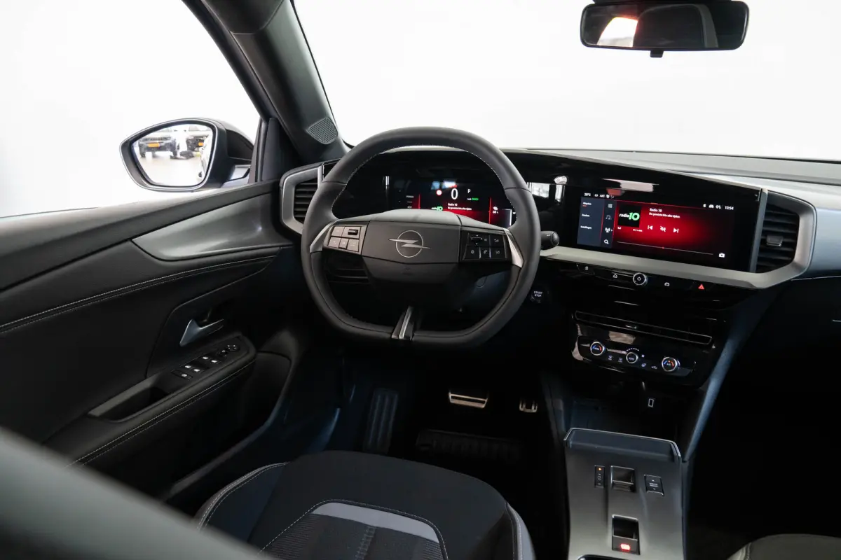 GS 54 kWh | SOH 97% | Navigatie | Camera | Adaptive Cruise | LED Matrix Koplampen | Apple Carplay & Android Auto |