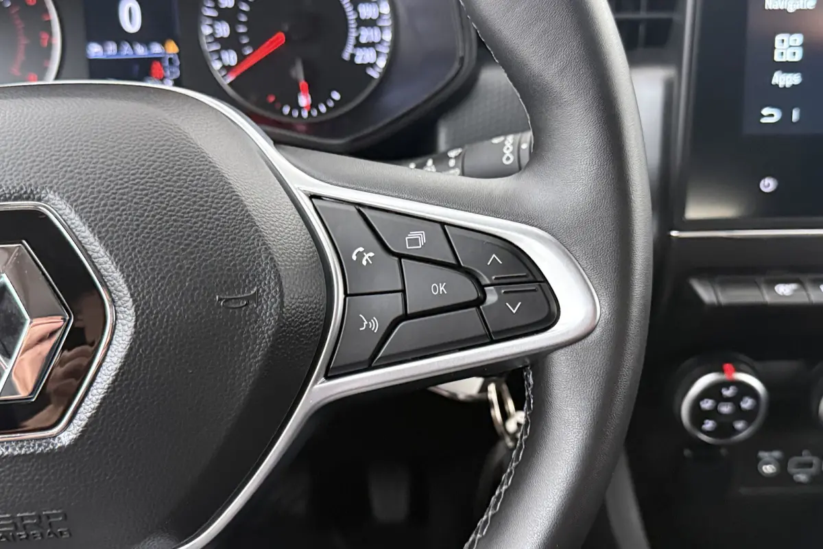 1.0 92 PK TCe Equilibre Navi Carplay Park.sens DAB LED
