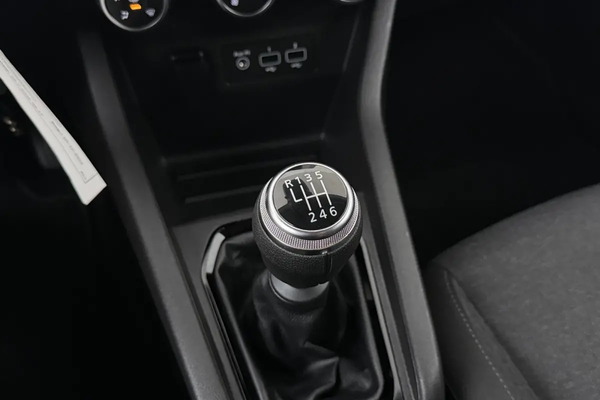 1.0 92 PK TCe Equilibre Navi Carplay Park.sens DAB LED