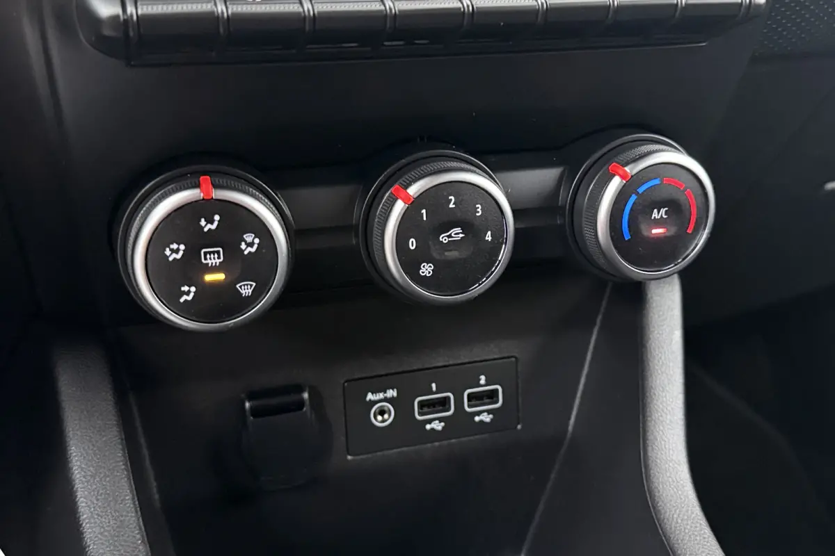 1.0 92 PK TCe Equilibre Navi Carplay Park.sens DAB LED