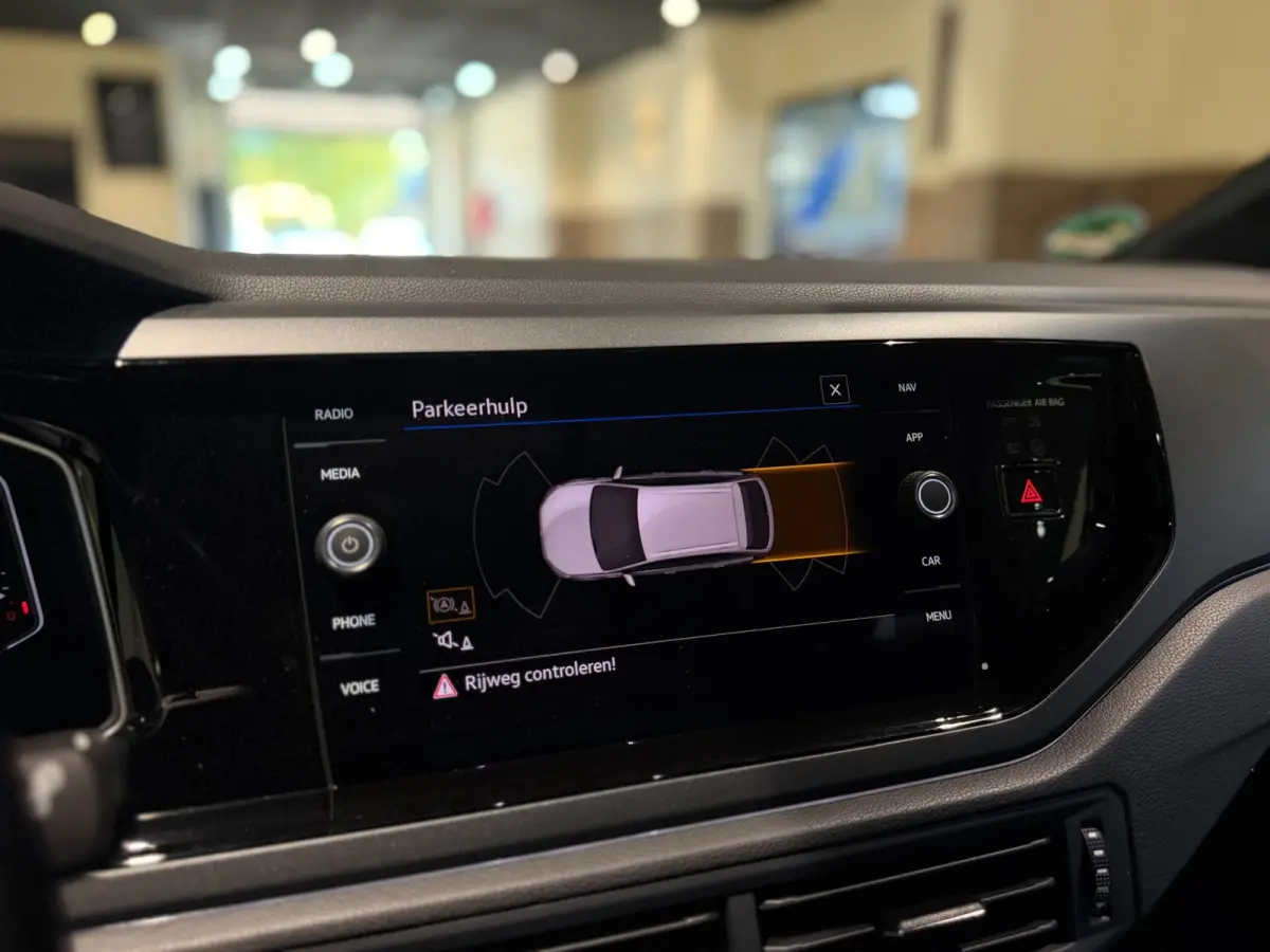 1.0 TSI 3x R-Line |Pano|Virtual Cockpit|Carplay|LED|Stoelverwarming|