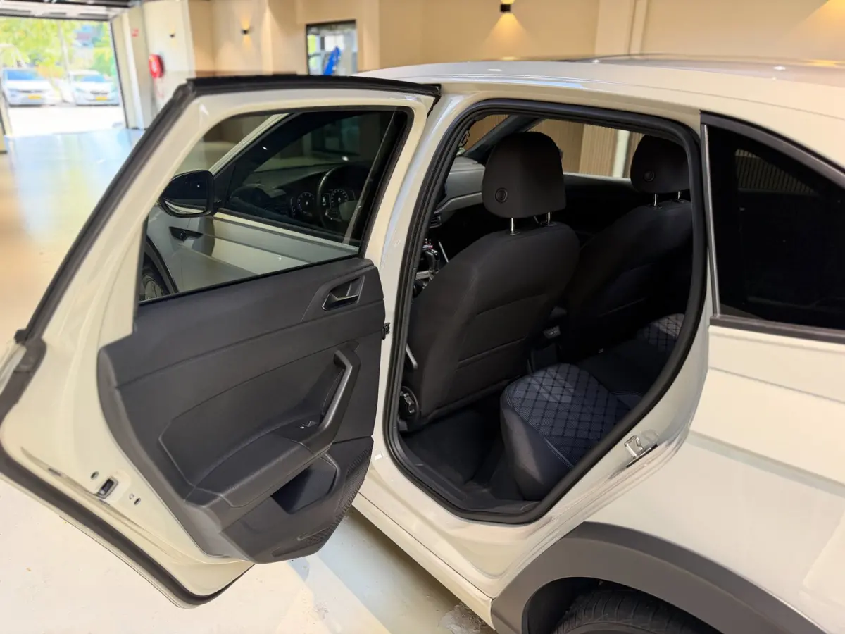 1.0 TSI 3x R-Line |Pano|Virtual Cockpit|Carplay|LED|Stoelverwarming|