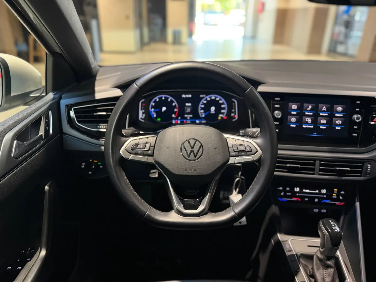 1.0 TSI 3x R-Line |Pano|Virtual Cockpit|Carplay|LED|Stoelverwarming|