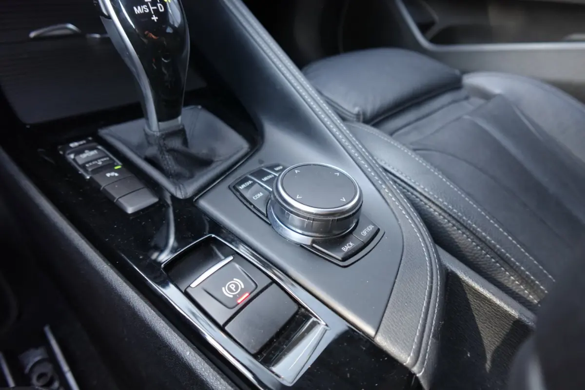 SDrive20i High Executive PANO HUD LEDER VOL