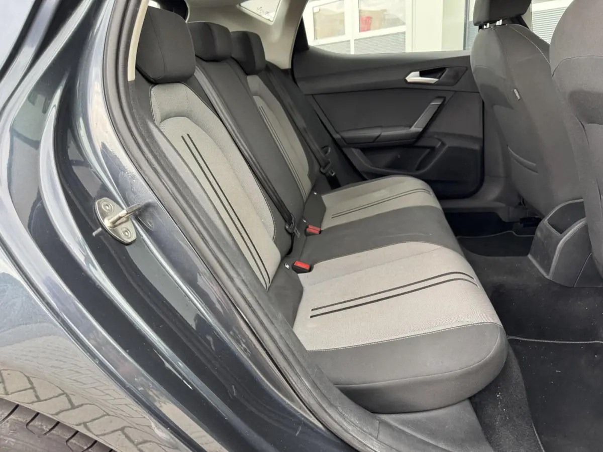 1.0 TSI Style Business Intense | Digital dashboard | Carplay | Adaptive cruise | Sensoren