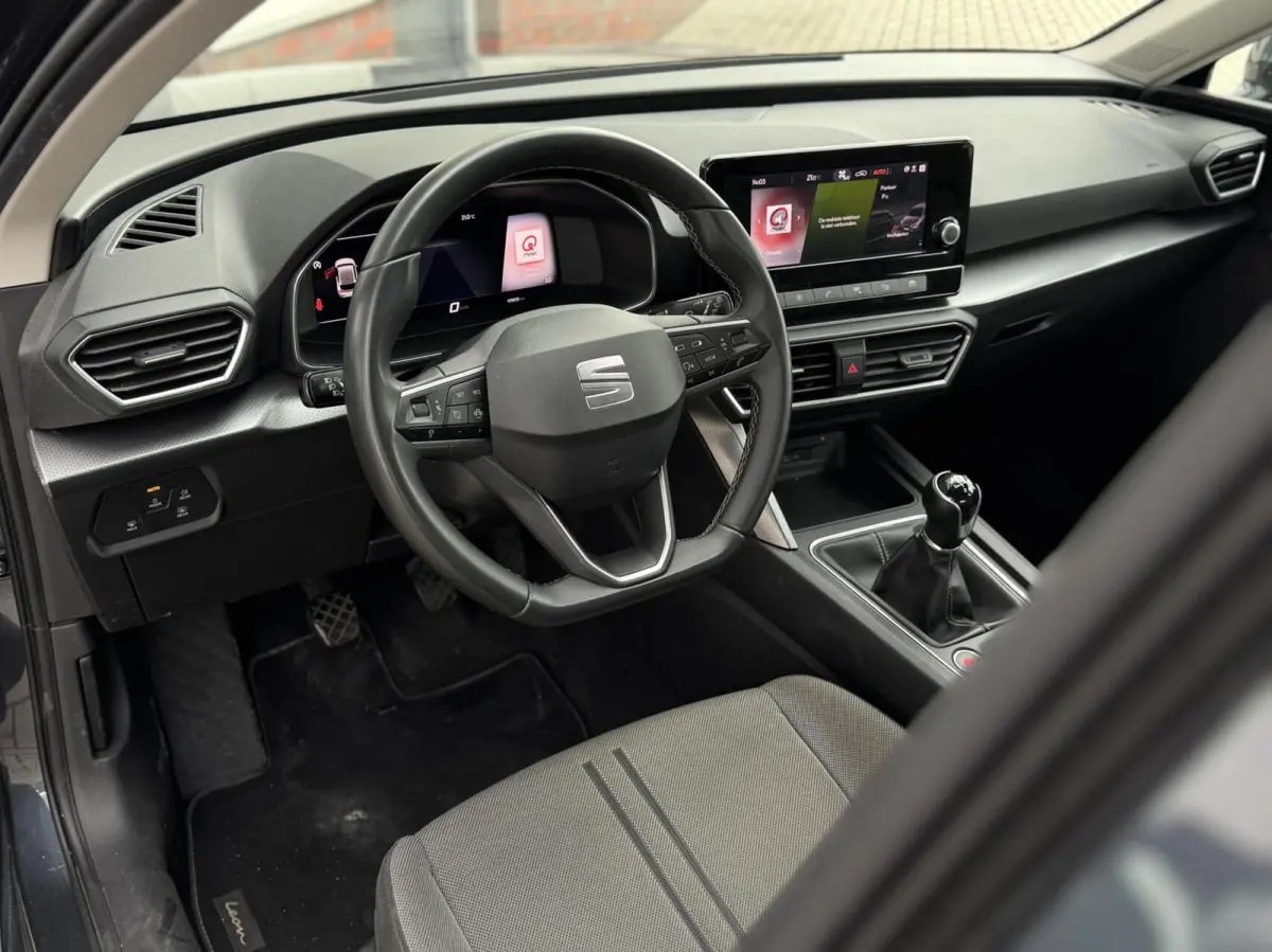 1.0 TSI Style Business Intense | Digital dashboard | Carplay | Adaptive cruise | Sensoren