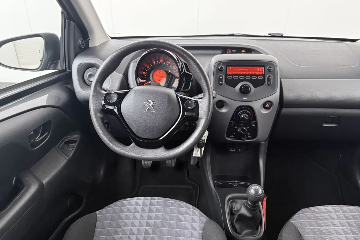 1.0 e-VTi Active Bluetooth DAB LED