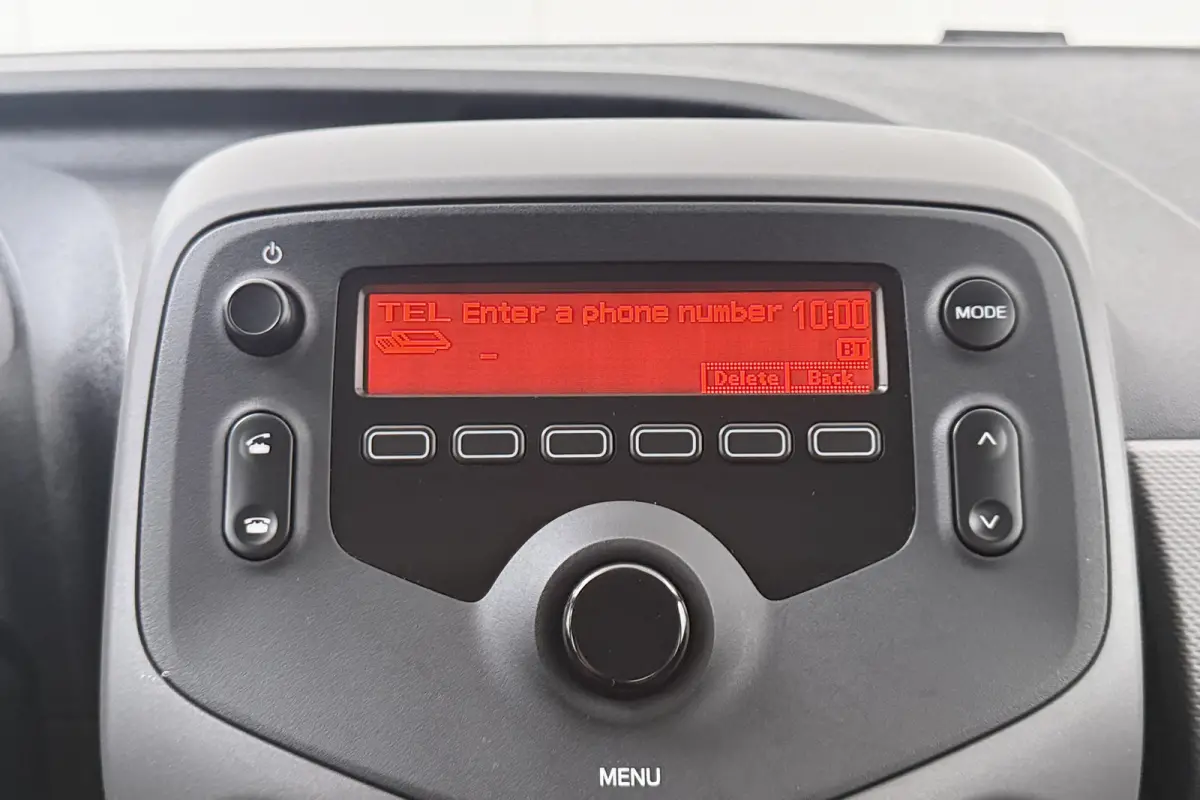 1.0 e-VTi Active Bluetooth DAB LED
