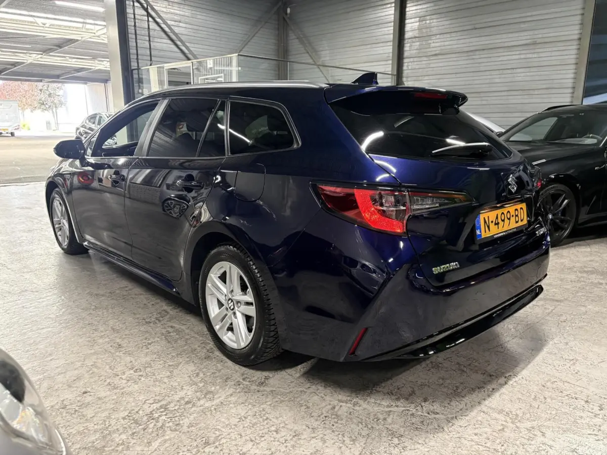 1.8 Hybrid Style | Toyota Corolla | All-season |