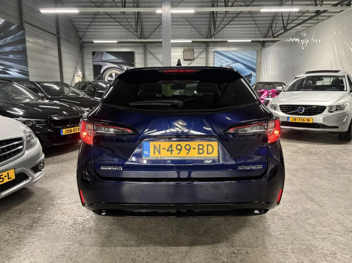 1.8 Hybrid Style | Toyota Corolla | All-season |