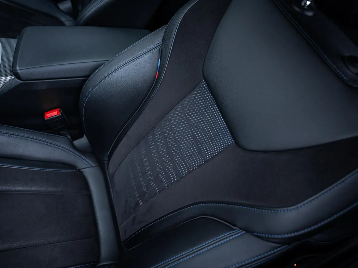 330e High Executive - M-Sport l Laser l Pano l HUD l Memory