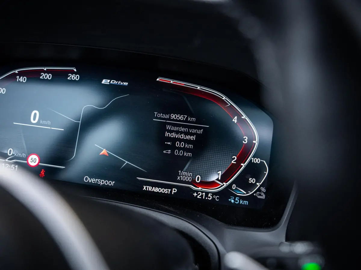 330e High Executive - M-Sport l Laser l Pano l HUD l Memory