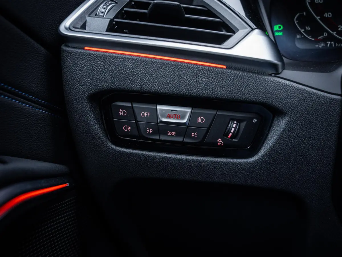 330e High Executive - M-Sport l Laser l Pano l HUD l Memory
