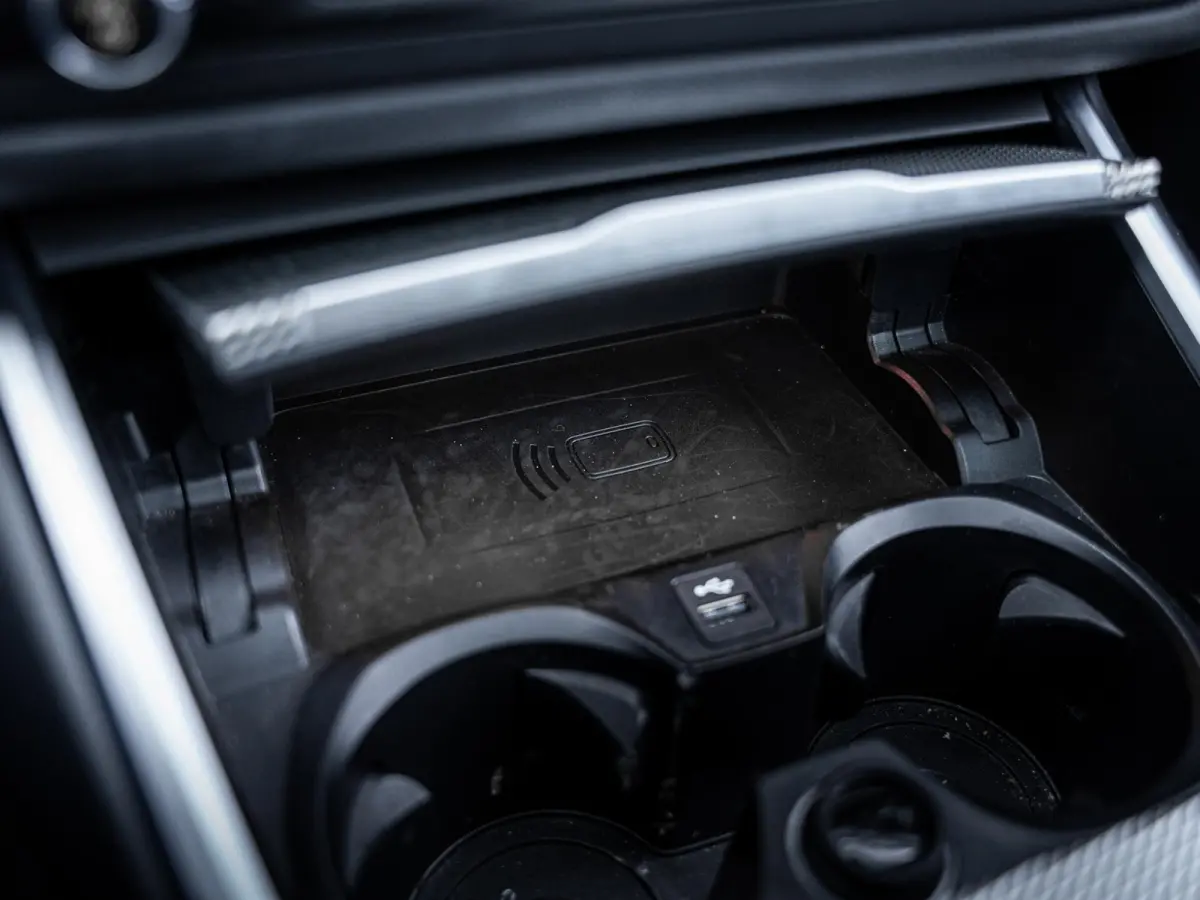 330e High Executive - M-Sport l Laser l Pano l HUD l Memory