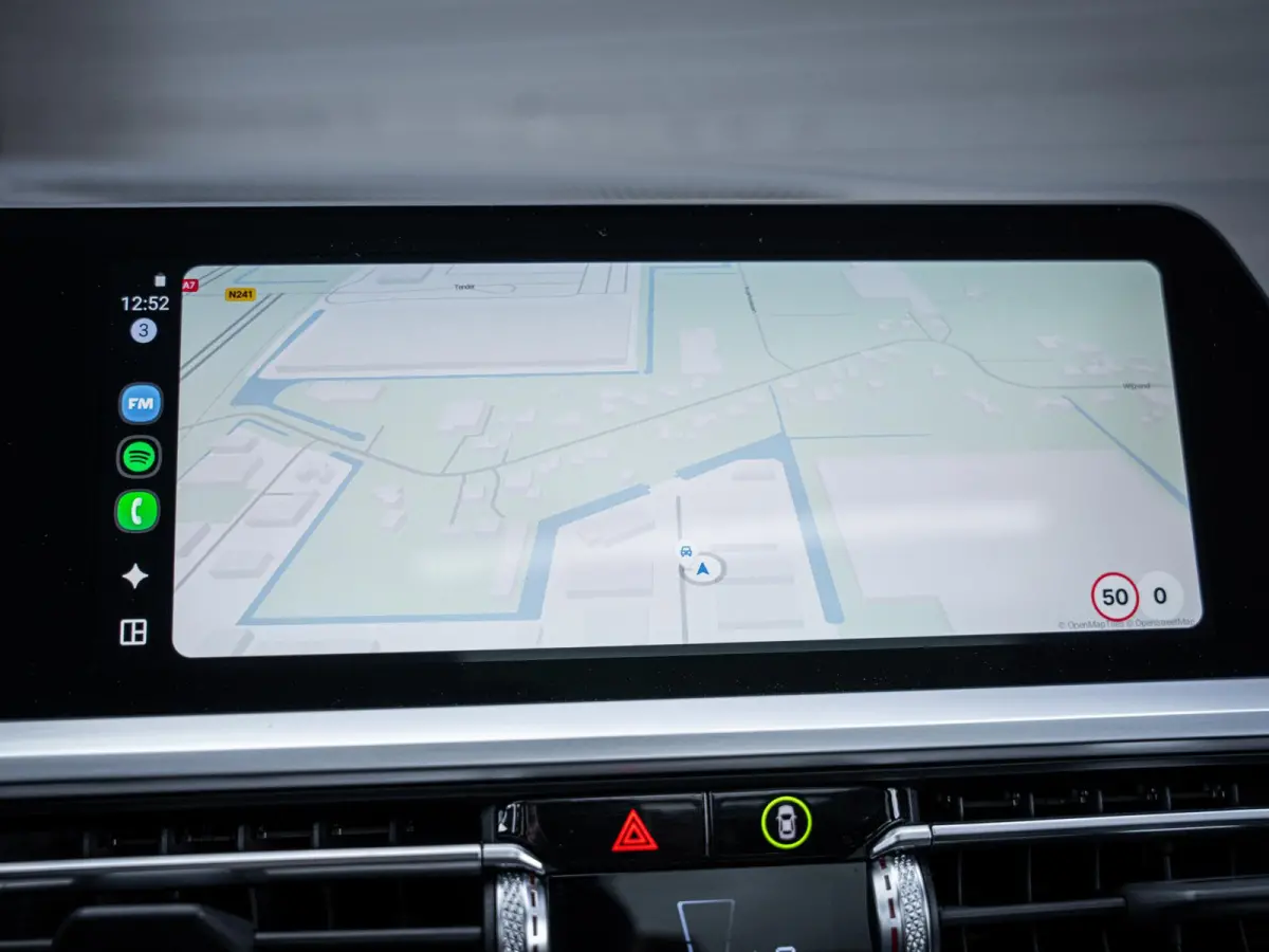 330e High Executive - M-Sport l Laser l Pano l HUD l Memory