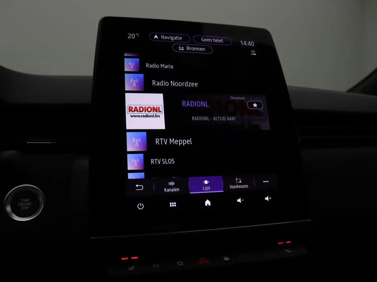 145pk E-Tech Full Hybrid Esprit Alpine | Stoel- en stuurwielverwarming | Achteruitrijcamera | Apple Carplay / Android Auto |