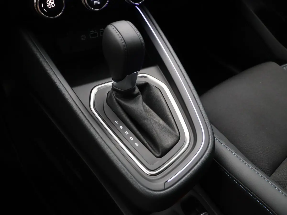 145pk E-Tech Full Hybrid Esprit Alpine | Stoel- en stuurwielverwarming | Achteruitrijcamera | Apple Carplay / Android Auto |
