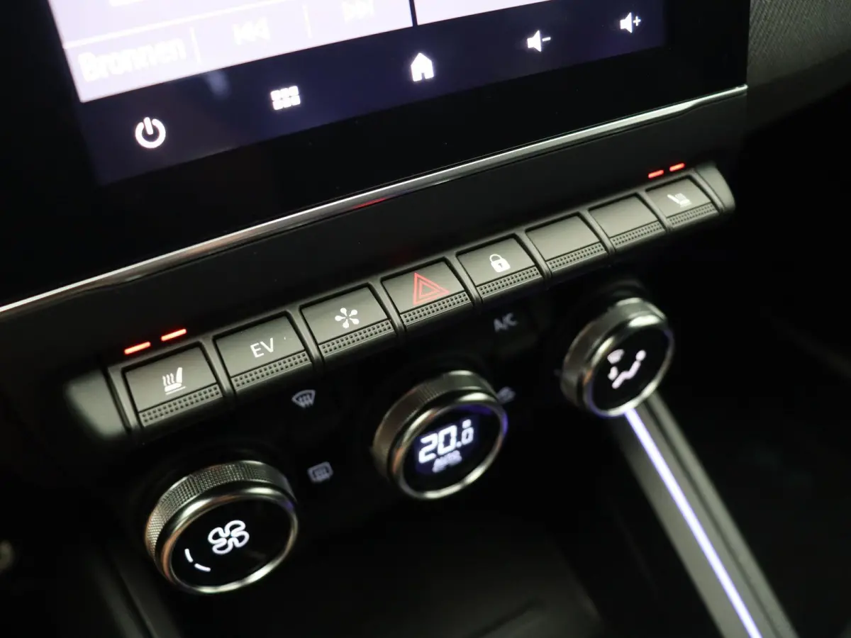 145pk E-Tech Full Hybrid Esprit Alpine | Stoel- en stuurwielverwarming | Achteruitrijcamera | Apple Carplay / Android Auto |