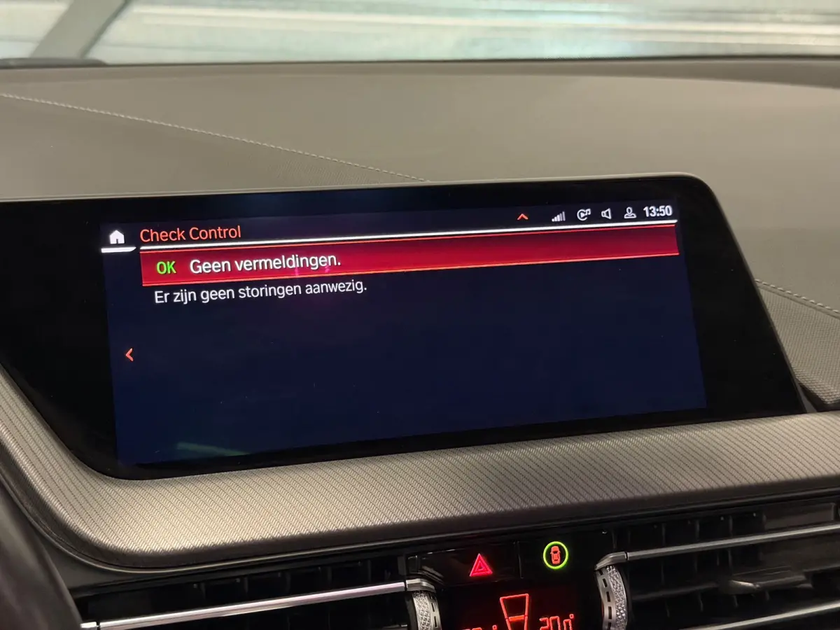 118i M-Sport LED/PANO/NAVI/LEDER/CARPLAY/SFEERV/PDC/VDOH/12-MND-GARANTIE