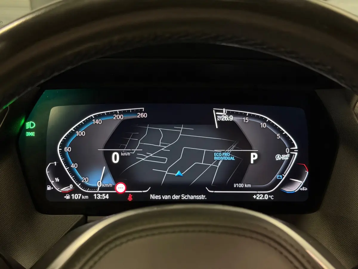 118i M-Sport LED/PANO/NAVI/LEDER/CARPLAY/SFEERV/PDC/VDOH/12-MND-GARANTIE