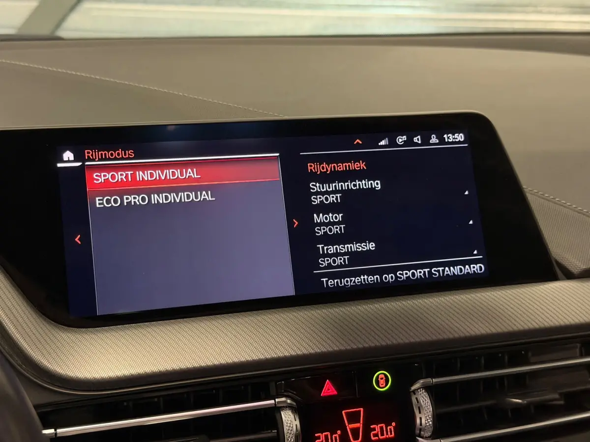118i M-Sport LED/PANO/NAVI/LEDER/CARPLAY/SFEERV/PDC/VDOH/12-MND-GARANTIE
